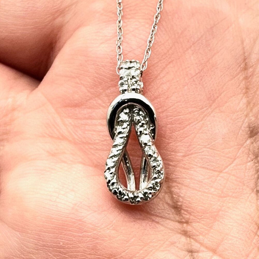 Estate Womens Necklace 10K White Gold Diamond Pendant 18 Inch Gift for Her
